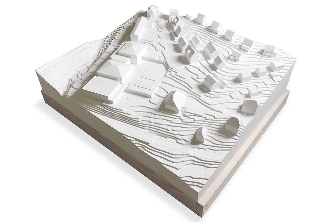 Schule und Sporthalle in St.Blasien